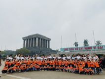 Cô và các bé trường MN Tân Ước được viếng thăm Lăng Chủ tịch Hồ Chí Minh