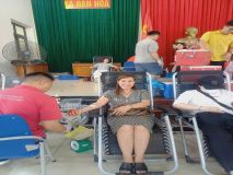 2. Cô Nguyễn Thị Hường - PHT