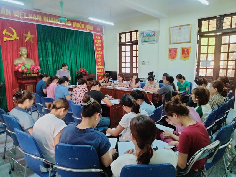 Hình ảnh Bà Lê Thị Minh Giáp - HT triển khai tuần lễ học tập suốt đời
